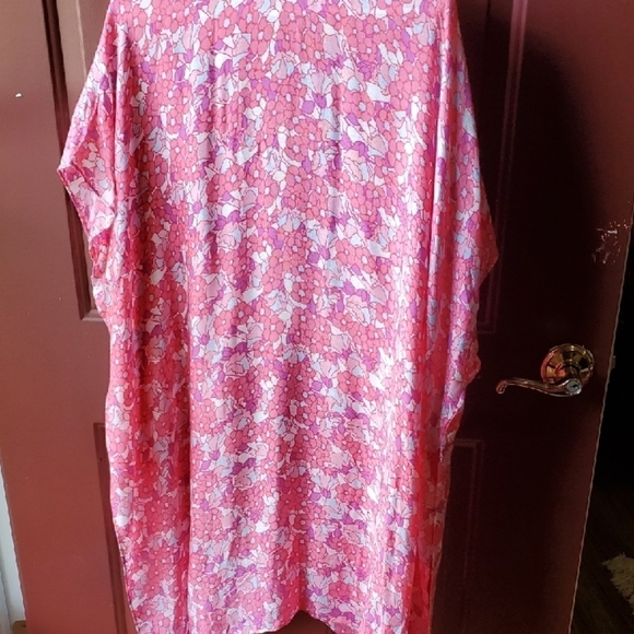 Simply Southern Pink Floral Swim Coverup - Picture 9 of 9